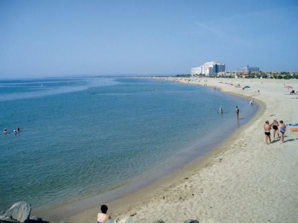 Empuria Beach D-Luxe Empuriabrava Esterno foto