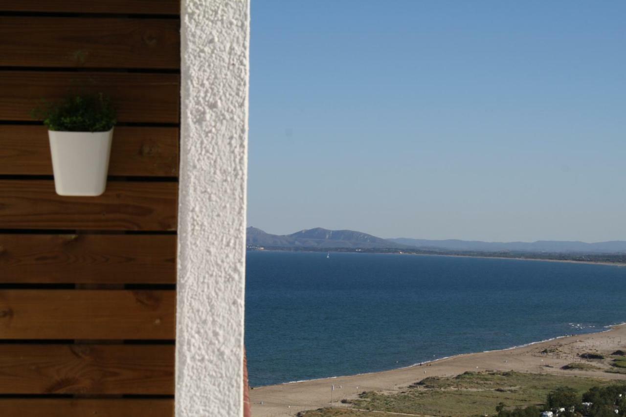 Empuria Beach D-Luxe Empuriabrava Esterno foto
